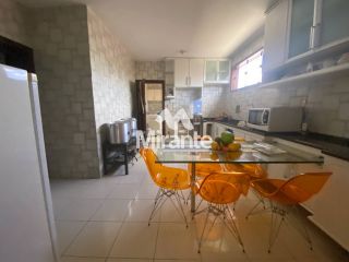 Casa Comercial Para Alugar com 4 quartos sendo 4 suítes no bairro Santa Mônica em Feira De Santana