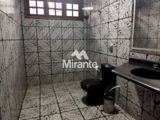 Casa Para Alugar com 7 quartos sendo 3 suítes no bairro Sim em Feira De Santana