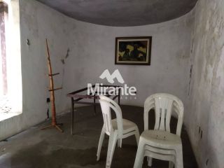 Casa Para Alugar com 7 quartos sendo 3 suítes no bairro Sim em Feira De Santana