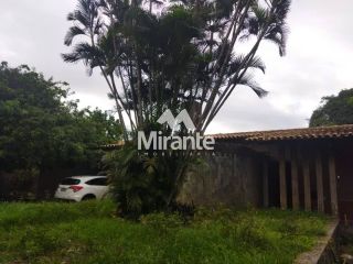Casa Para Alugar com 7 quartos sendo 3 suítes no bairro Sim em Feira De Santana