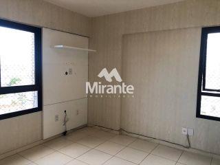 Apartamento Para Alugar com 3 quartos sendo 1 suíte no bairro Santa Mônica em Feira De Santana