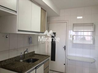 Apartamento Para Alugar com 3 quartos sendo 1 suíte no bairro Santa Mônica em Feira De Santana