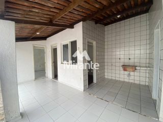 Casa Para Alugar com 3 quartos sendo 1 suítes no bairro Capuchinhos em Feira De Santana