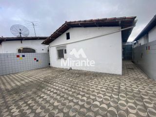 Casa Para Alugar com 3 quartos sendo 1 suítes no bairro Capuchinhos em Feira De Santana