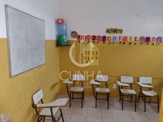 Oportunidade única! Escola à venda na parte alta da cidade, pronta para uso.