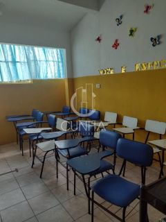 Oportunidade única! Escola à venda na parte alta da cidade, pronta para uso.