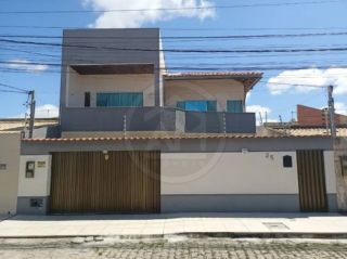 EXCELENTE CASA NA ARUANA COM 2 PAVIMENTOS