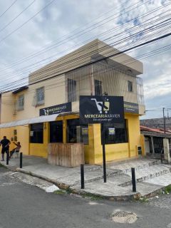 EXCELENTE CASA COM PONTO COMERCIAL Á VENDA