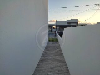 CASA NO CONDOMINIO SOL E PRAIA RESIDENCIAL - com pavimento superior