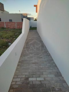 CASA NO CONDOMINIO SOL E PRAIA RESIDENCIAL - com pavimento superior