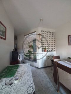 EXCELENTE CASA Á VENDA - Ótima Localização