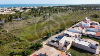 EXCELENTE CASA E TERRENO À VENDA NA REGIÃO DA PRAIA DA CAUEIRA