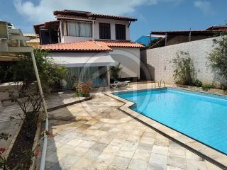 EXCELENTE CASA- Área de lazer com Piscina!