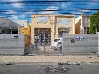 EXCELENTE CASA Á VENDA NO CENTRO DE ARACAJU