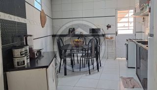 EXCELENTE CASA À VENDA - área de Lazer com Piscina !!!