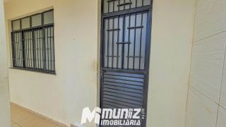 OPORTUNIDADE ÚNICA: ALUGA-SE EXCELENTE CASA NO BAIRRO LUZIA