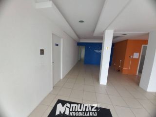 ALUGA-SE EXCELENTE PONTO COMERCIAL NA AV. HERMES FONTES