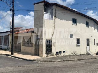 vende-se casa de esquina c/ mais 4 estilo residencial - conj. Eduardo Gomes