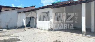 vende-se casa otima para comércio de esquina na Av Beira Mar