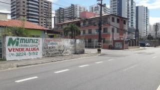 vende-se casa otima para comércio de esquina na Av Beira Mar